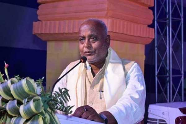 नीतीश के मंत्री ने मंदिरों के पुजारियों को वेतन, मानदेय देने की मांग की